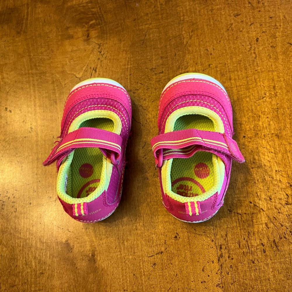 Stride Rite Pink 4.5 toddler water shoes flats walking sneaker green small park
